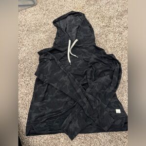 Euc Vuori hoodie black camp women’s large